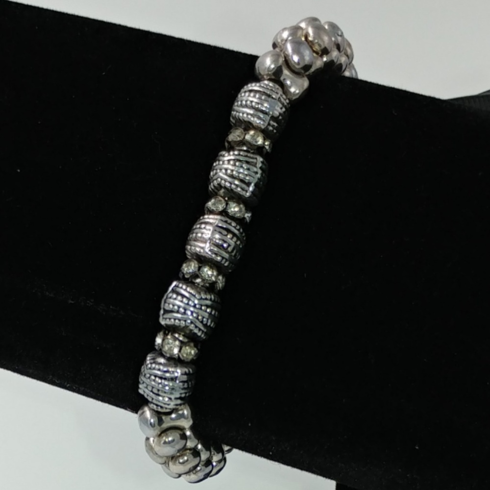 NWT Link Ring Stretch Bracelet